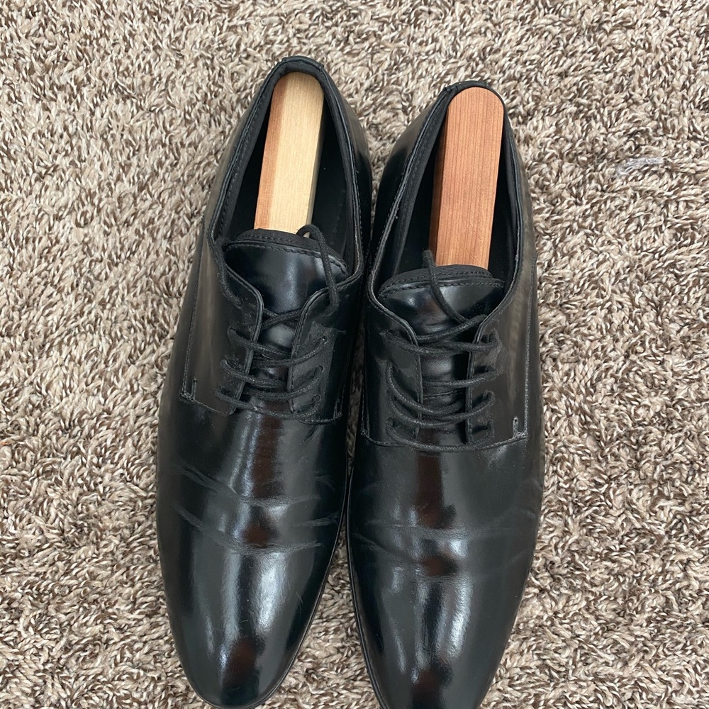 Men’s Kenneth Cole shoe